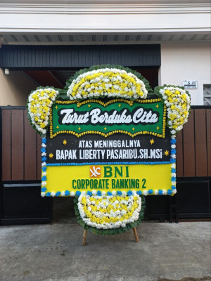 Papan Bunga Duka di Nagrak