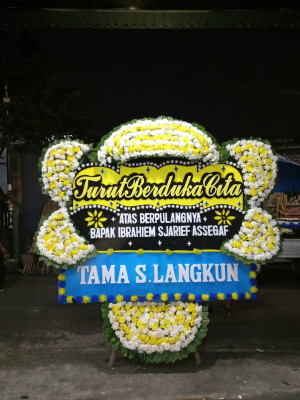 Papan Bunga Duka di Nagrak